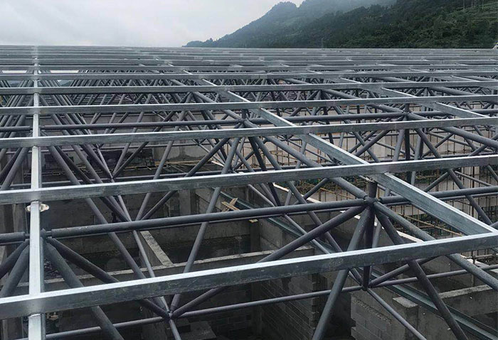 铜仁仁怀冠英学校艺体楼网架